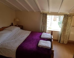 Otel Melody House Bed and Breakfast (Fakenham, Birleşik Krallık)