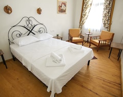 Hotel Kastoria Butik Pansiyon (Ayvalık, Tyrkiet)