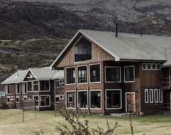 Hotel Lago Tyndall (Torres del Paine, Chile)