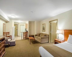 Khách sạn Quality Inn & Suites (Grande Prairie, Canada)