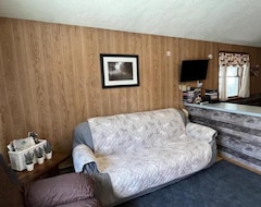 Toàn bộ căn nhà/căn hộ Cozy Relaxing Studio Cabin # 7 , At Deep Woods (Warren, Hoa Kỳ)