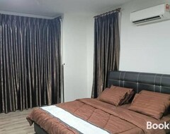 Otel OYO 90965 Lakut Valley Homestay (Papar, Malezya)