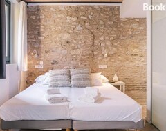 Entire House / Apartment Apt 3 Cipres (Girona, Spain)