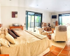 Apart Otel Self Contained Chalet With Private Spa...perfect (Whangaroa, Yeni Zelanda)