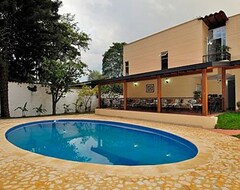 Hotel Portales del Campestre (Medellín, Colombia)