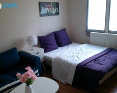 Cijela kuća/apartman Maisonnette Avec Terrasse Privee (Montmorillon, Francuska)