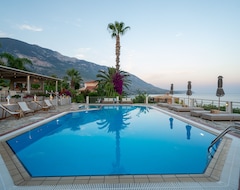 Hele huset/lejligheden Villa Rosa, One Bedroom Apartment With Shared Pool And Stunning Sea Views (Faraklata, Grækenland)