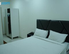 Khách sạn 12 Degree Comforts (Bengaluru, Ấn Độ)