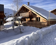 Hele huset/lejligheden Detached Chalet La Datcha 8 People Ski In Ski Out (Fontcouverte-la Toussuire, Frankrig)