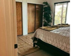 Hele huset/lejligheden Amazing Location+private Airport+mins To Downtown+award Winning Wineries+spa Tub (Placerville, USA)