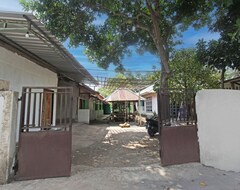 Khách sạn Spot On 92955 Kos Rosni (Ketapang, Indonesia)