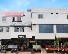 Khách sạn Oyo Flagship 81476 Hotel Prince Residency Luxury Rooms (Hyderabad, Ấn Độ)
