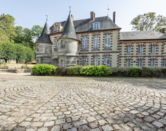 Nhà trọ Château De Mainneville, Sleeps 20 (swimming Pool, Tennis Court And Formal Gardens) (Mainneville, Pháp)
