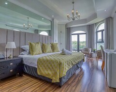 Pansion Villa Tasha Luxury Suites (Lanseria, Južnoafrička Republika)