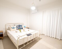 Toàn bộ căn nhà/căn hộ Unique Suites Only 1 Minute Away From The Sea And Pet-friendly! (Alissos, Hy Lạp)