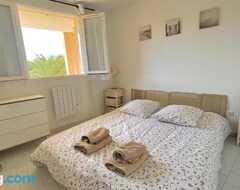 Cijela kuća/apartman 2 Bedroom Calm, Airy, Pool In A Private Gated Domain. 5km To St Tropez (Cogolin, Francuska)