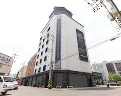 Khách sạn Brooks Business (Changwon, Hàn Quốc)