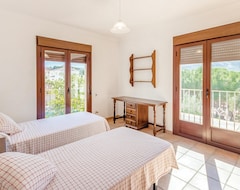 Hele huset/lejligheden 4 Bedroom Accommodation In IznÁjar (Iznájar, Spanien)