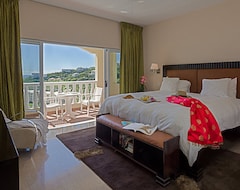 Khách sạn Princess Heights Luxury Condo Hotel (Oyster Pond, Sint Maarten)