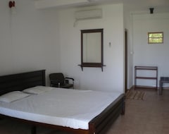 Hotel Coral Bay (Trincomalee, Sri Lanka)