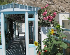 Khách sạn Villa Anneta (Kamari, Hy Lạp)