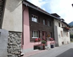 Koko talo/asunto Holiday Apartment Zernez For 4 - 5 Persons With 2 Bedrooms - Holiday Apartment In One Or Multi-famil (Zernez, Sveitsi)