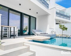 Cijela kuća/apartman Mythodea Prive Luxury Suites (Chrisi Ammoudia, Grčka)