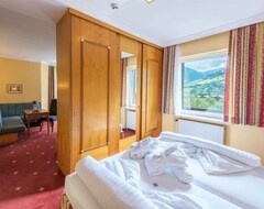 Khách sạn Junior Suite Mit Wohn- & Schlafbereich - Germania Gastein, Hotel (Bad Hofgastein, Áo)