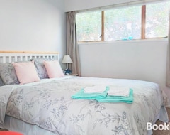 Bed & Breakfast Sunny Cosy stay in Auckland (Auckland, New Zealand)