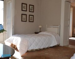 Bed & Breakfast Le Stanze Dei Mori - Quadrupla Con Bagno Privato (Mascalucia, Ý)