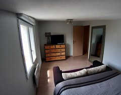 Cijela kuća/apartman Agréable Maison Familiale Avec Piscine à 15 Min De La Rochelle (Bourgneuf, Francuska)