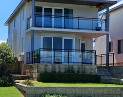 Tüm Ev/Apart Daire Oceanfront 4 Bedroom Home, Spectacular Views! Walk To Cafes And Penguin Island. (Rockingham, Avustralya)