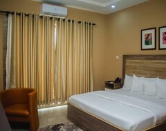 Hotelli Hevee Hotel And Suite (Ijoko, Nigeria)