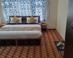 Khách sạn New Relax Inn (Pahalgam, Ấn Độ)