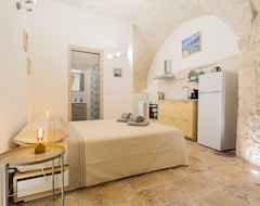 Cijela kuća/apartman apartman djeda louisa 100 m od mora (Giovinazzo, Italija)