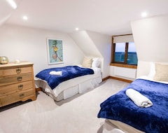 Toàn bộ căn nhà/căn hộ Escape City Life In This 5 Bedroom 2 Bathroom Private Luxury Cottage (Fraserburgh, Vương quốc Anh)