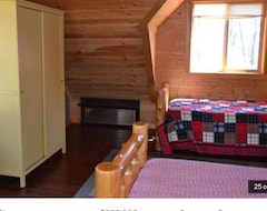 Entire House / Apartment Cozy And Very Private Log Cabin! (Lost River, USA)