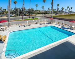 Khách sạn Motel 6 Ventura Beach (Ventura, Hoa Kỳ)