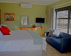 Hotel Crimson Bush Lodge (Pretoria, South Africa)