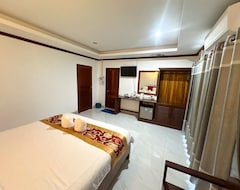 Khách sạn Vangvieng Sisavang Mountain View Hotel (Vang Vieng, Lào)
