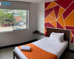 Khách sạn Hotel Rivera Central (Bucaramanga, Colombia)