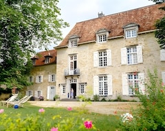 Otel Le Chateau Dorion (Orion, Fransa)