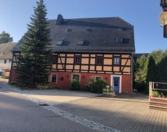 Toàn bộ căn nhà/căn hộ Apartment In The Ore Mountains (Großhartmannsdorf, Đức)
