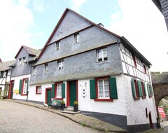 Toàn bộ căn nhà/căn hộ NEW: Romantic living (Hellenthal, Đức)