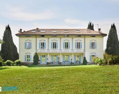 Toàn bộ căn nhà/căn hộ Appartamento Lussuoso In Villa Comasca (Molteno, Ý)