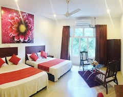 Hotelli Palm Grove Holiday Inn (Pottuvil, Sri Lanka)
