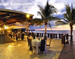 Resort 3 BR Villa on Bahia Pez Vela Beach (Playa Flamingo, Costa Rica)