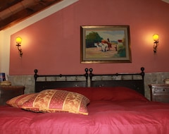 Khách sạn B&B Eremo Gioioso - Il Castagno Room (Pontremoli, Ý)