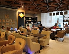 Otel West Avenue Suites (Quezon City, Filipinler)