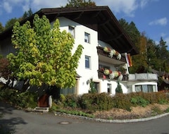 Hotel Haus Annenheim (Treffen am Ossiacher See, Austrija)